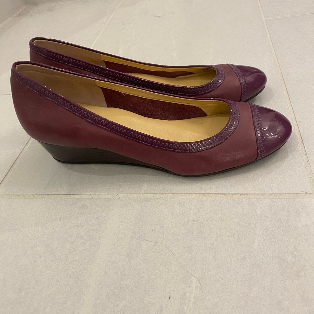 Cole Haan Nike Air leather cap toe wedge